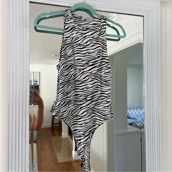 Zebra bodysuit - Picture 1 of 4